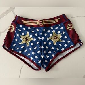 Livesore Red, Blue, Gold and White Starred Workout Shorts Women’s Size Large